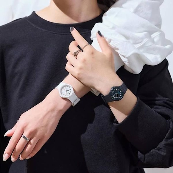 Ur - Casio - MQ-24B-7BEF - Hvid plastik - 34 mm - Vandtæt 3 bar Vit
