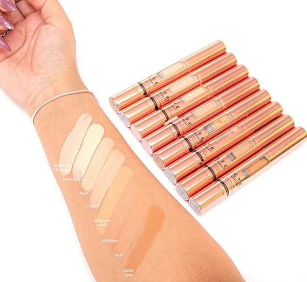 Anticernes - REVOLUTION MAKEUP - EYE BRIGHT - Medium - Vitamin C - Uendelig finish Beige