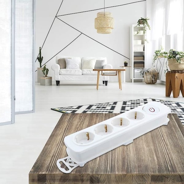 Tm Elektron Multiprise 4 Uttag med Strömbrytare, Vit - TMUAD204WH