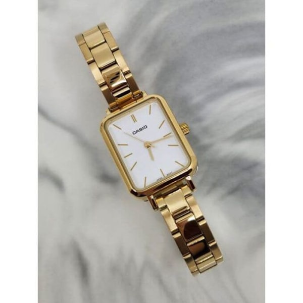 Casio Klocka för kvinnor – Klassisk stil Guld – Vit urtavla -LTP-V009G-7EUDF