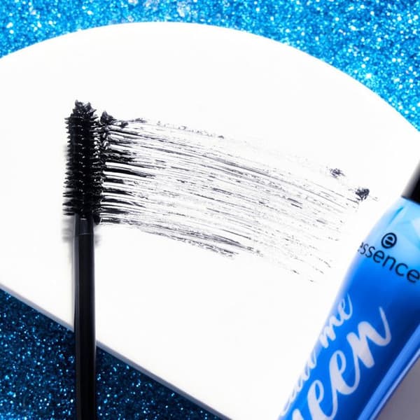 Essence - Mascara Dramatic Effect Faux Cils Call Me Queen Vandafvisende - Sort