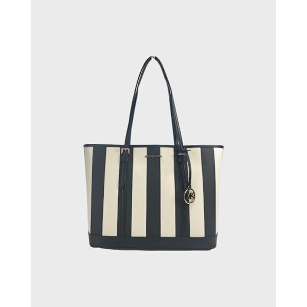 Michael Kors Jet Set musta laukku Blackilta