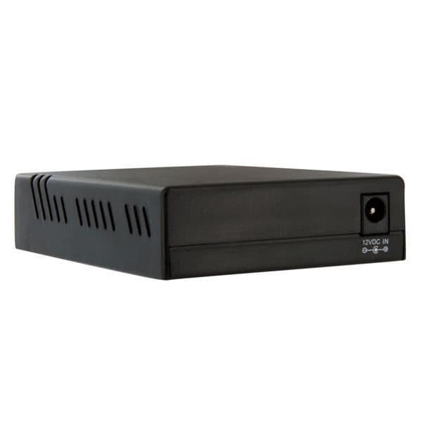Nopea Ethernet - STARTECH - MCM110ST2EU - 10/100 - 2 km - 2 Porttia