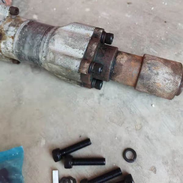 M8 bolt, 10 stk. M8 skruer, sort rustfri stålskrue, M8 x 30 mm Carbo[GKS]