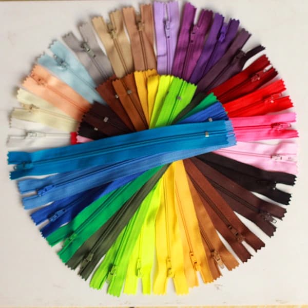 Zippers 50 pcs 22.5 cm * 2.5 cm Assorted Nylon Zippers Random
