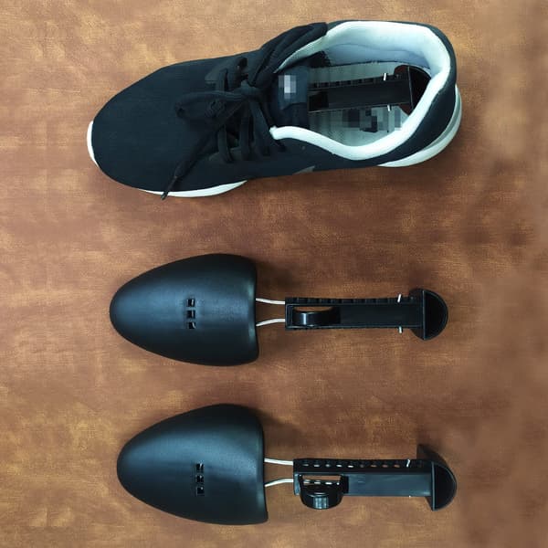 Practical Adjustable Length Men's Shoe Tree Holder Boot Insert Shaper (Men Black One Pair)