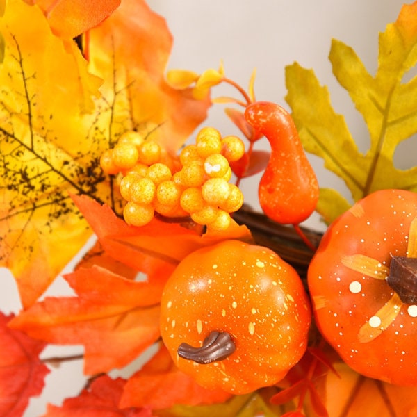 Luovuutta uhkuva kuollut oksapumppu Halloween-kranssi, 13\"