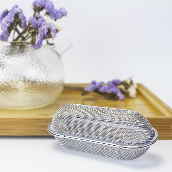 Kitchen Spice Strainer, Stainless Steel Fine Mesh Tea Strainer with Extended Chain Spice Balls for Kitchen 1pc