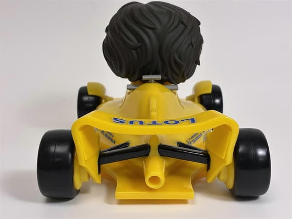 Ayrton Senna ja Lotus-auto Formula 1 Pop Rides 314 9cm 9cm