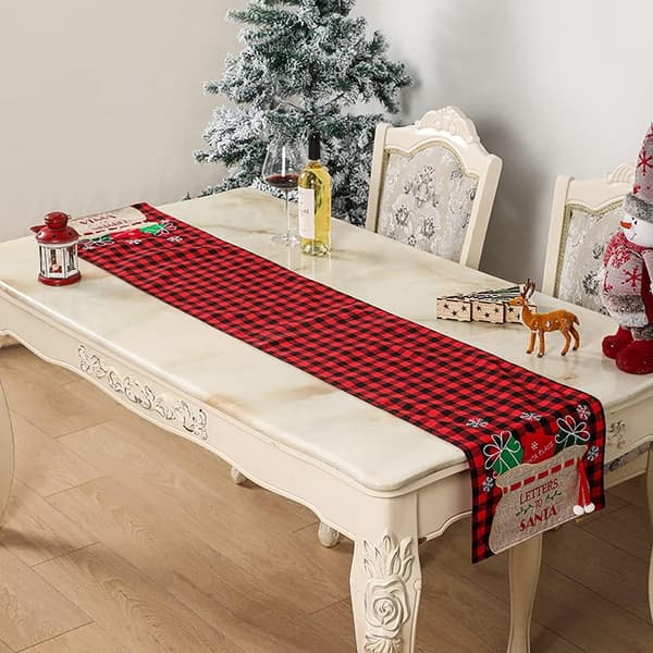 Christmas Table Runner in Plaid Pattern, Red and Black Table Runner