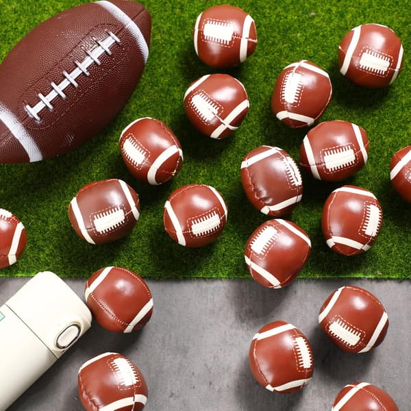 100 stk. mini-fodbolde i bulk, sports-heppebolde