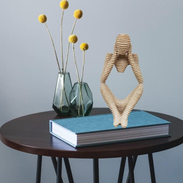 Thinker Statues Resin Abstract Desk Decor (Stripe - Focus)