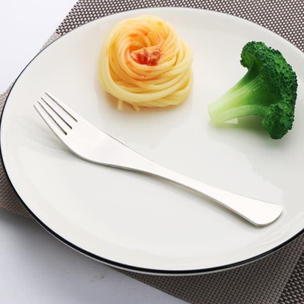 Titanium Cutlery Set, Lightweight Utensils, Modern Design, Dishwasher Safe, Service for Extra Fork Spoon Self-Feeding