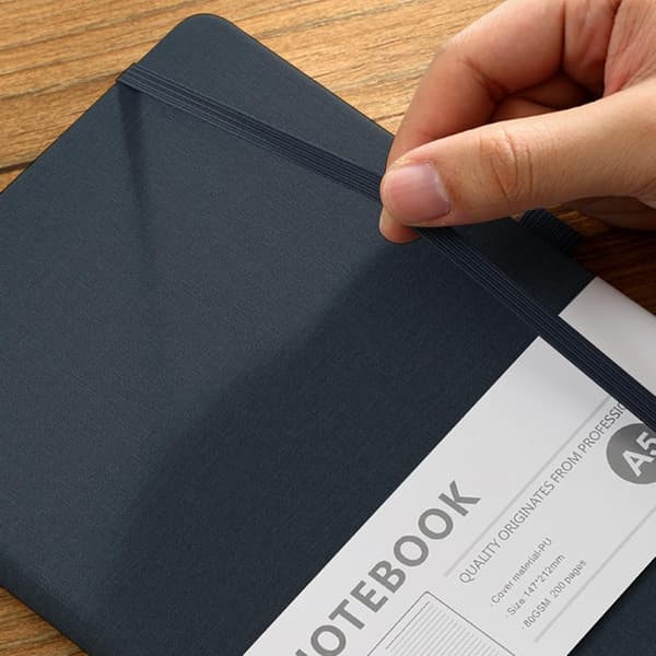 A5 foret notesbog indbundet med 100 sider til studerende og kontorbrug sort