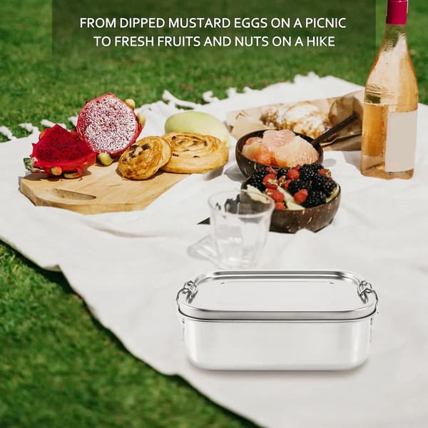 Stainless Steel Lunch Box with Locking Clips and Leak-Proof Design, 800ml Bento Boxes (Silver)