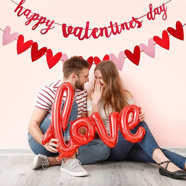 Valentinsdag banner, røde og rosa hjerteformede hængende, Valentinsdag guirlande