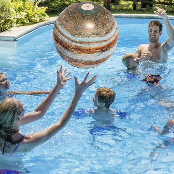 Lysende badeball med Jupiter-mønster - 61 cm selvlysende glødende bassengball (42 cm diameter)