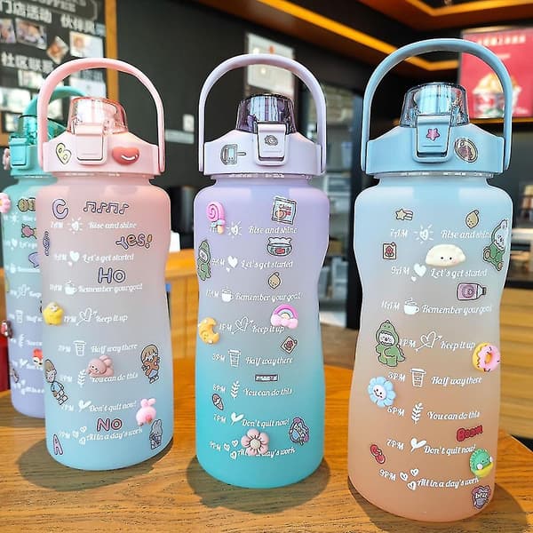 2000 ml gradientfarvet bærbar vandflaske med tidsskala (pink)