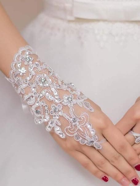 Vit - Elegant bröllopspar för damer med strass, spets, bröllopshandskar, fest, opera.