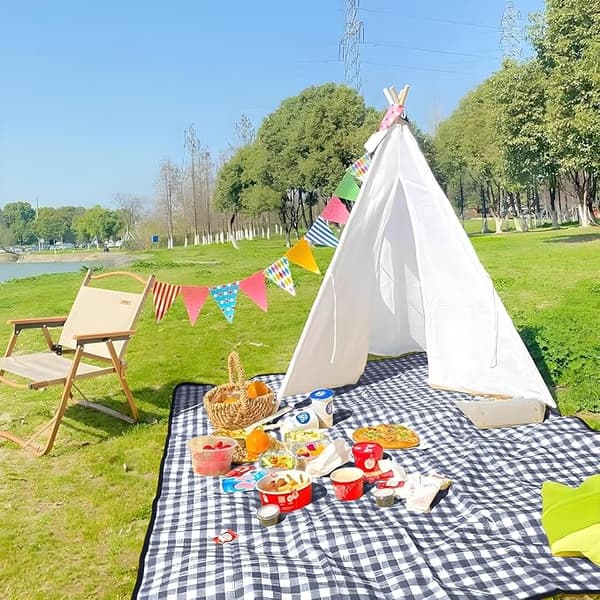 Large Picnic Blanket, 200 x 200 cm Beach Blanket, Waterproof Bottom, Machine Washable and Foldable (Blue Checkered)