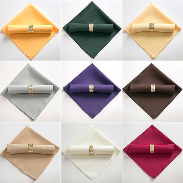 Sett med 10 polyesterstoffservietter 48 x 48 cm for restaurant, middag,