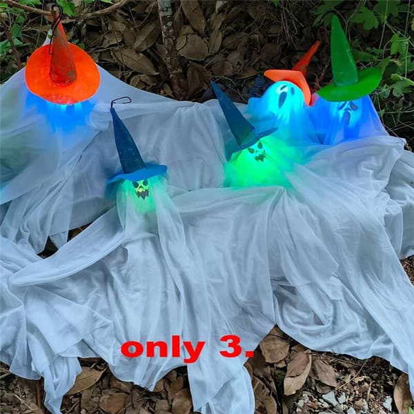 3 Hanging Ghost Decorations 70 x 65 cm, Halloween White Ghosts with Hats for Haunted House Graveyard Scene