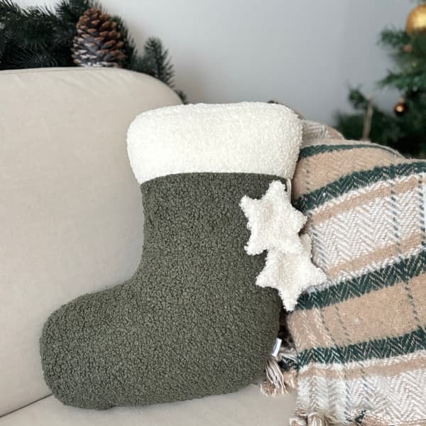 Julestrømpeformet pute mørkegrønn bouclé