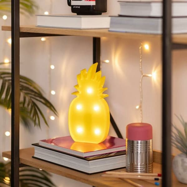One Piece LED Pineapple Night Light Modeling Light Christmas Light Decoration Light (Yellow) 25 x 13 x 3cm