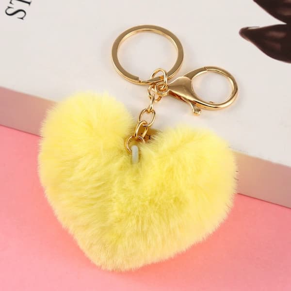 1 stk nøglering fluffy hjerte pom til bil taske charm (tilfældig farve)
