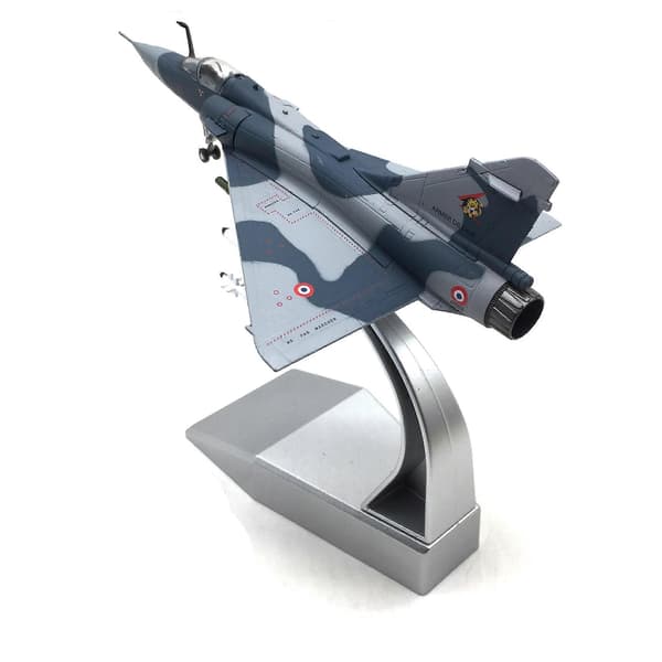 1/100 2000 jagerflymodell med utstillingsstativ flysamlerobjekt ornament