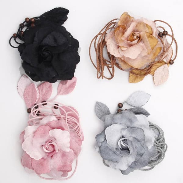 2 stk grå gardinbindinger, blomstrete gardinbindinger, elegante