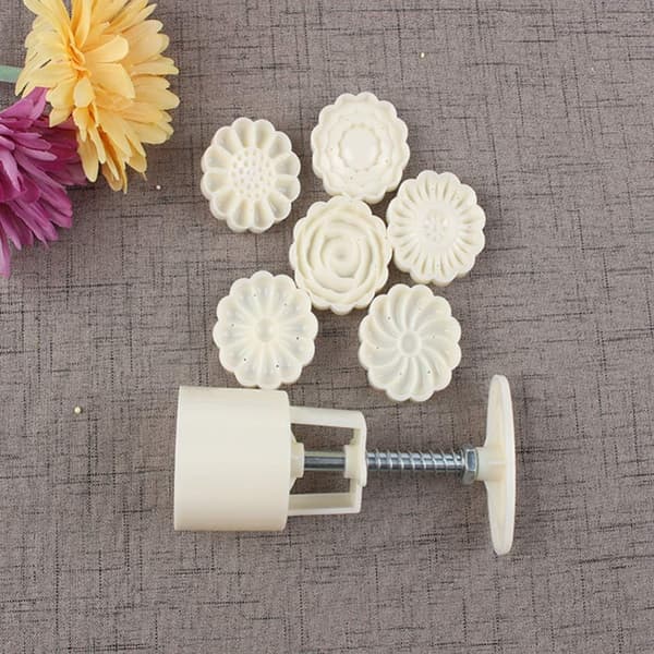 1 Set 50g 3D Flower Mooncake Mold Hand Press Mooncake Mold with C