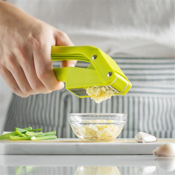 Easy-to-clean garlic press - , Easy-to-use garlic chopper and crusher for cooking and kitchen accessories