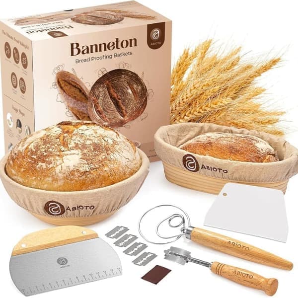 Proofing Basket 23cm Round Bread Basket for Sourdough Bread with Cloth and Utensils Baking Accessories Set