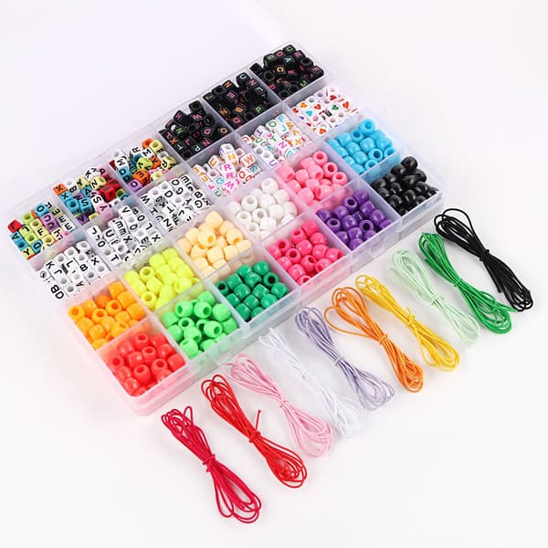Fargerike store hullperler bokstavperler 10 farger elastiske snorer