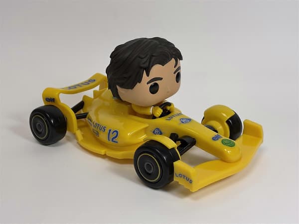 Ayrton Senna ja Lotus-auto Formula 1 Pop Rides 314 9cm 9cm