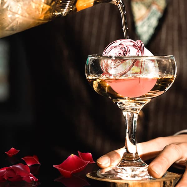 3D Rose Isforme Store Isbitforme, Lav 4 Kæmpe Søde Blomsterformede Isbiter, Silikonegummi Sjov Stor Isboldmaskine