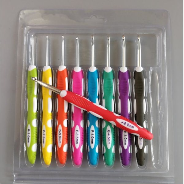 N022 - Set med 9 st. ergonomiska virknålar multifärg one size