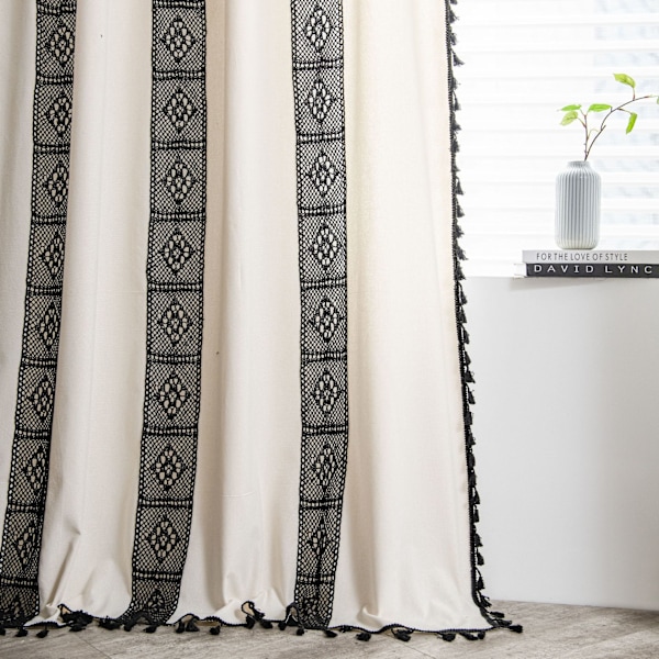 Boho-stil sorte stripete vindusgardiner med frynser i bomull/lin
