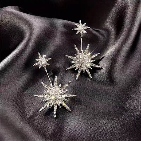 Snö-örhängen med kubisk zirkonia, hexagonformad stjärna, hängande bakom örat