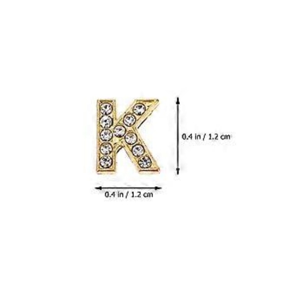 26 kpl Strassikirjaimet Alloy Letters Charm -helmet rannekoruihin