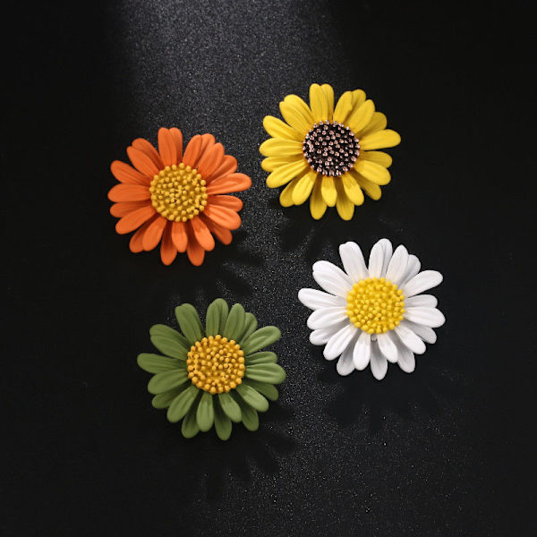 Daisy-solki, Valkoinen Auringonkukka-solki. Sähköinen Charm Daisy -takki