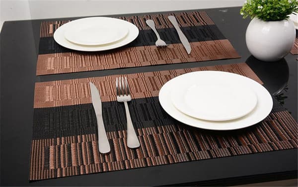 5 stk. skridsikre PVC-pladeunderlag Vaskbare pladeunderlag (45x30cm)