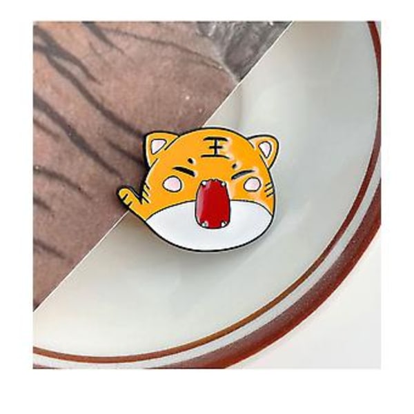 3-pack Enamel Pins Set Söta Cartoon Broscher Lapel Badge Kvinnors Kläder Väska Dekoration, Söta Lilla Tiger År Brosch Spänne Tillbehör Vild Krage Nål De