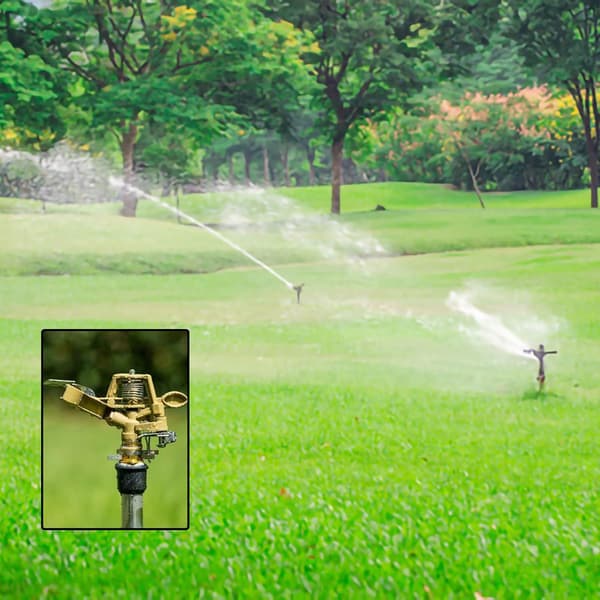 Stor Metallisk Gräsmatta Bevattningssystem Cirkelsprinkler Puls Spr