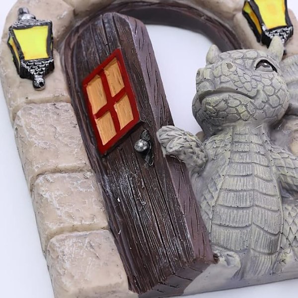 Drakgårdsskulptur i Resin, Hantverksskulptur, Fe-dörr för vägg