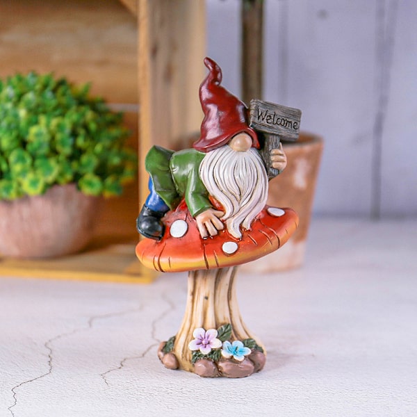 Hauska puutarhatonttusetti, 2 kpl 17 cm:n puutarhatonttufiguuria makuulla