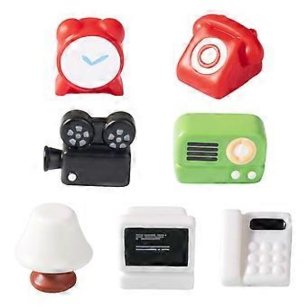 7 stk. Miniatyr Ornament Vintage Radio Modell Resin Mini Bordlampe Datamaskin Fasttelefon for Barn Miniatyrhus