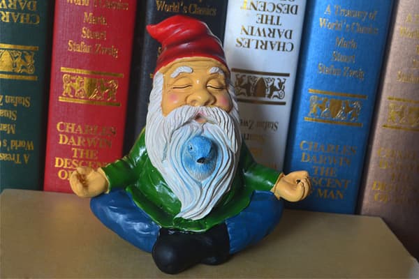 Havefigur i polyresin, fuld farvepalet