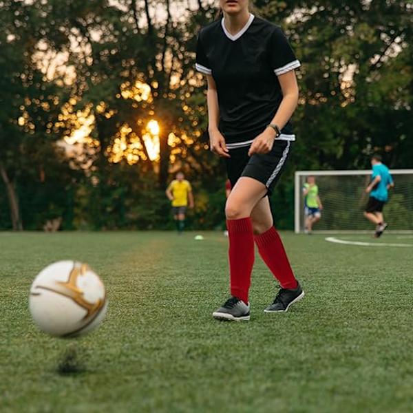 2 par fotball leggskinn sokker, fotball sokk ermer, fotball beskyttende sokker, fotball sokker, tog